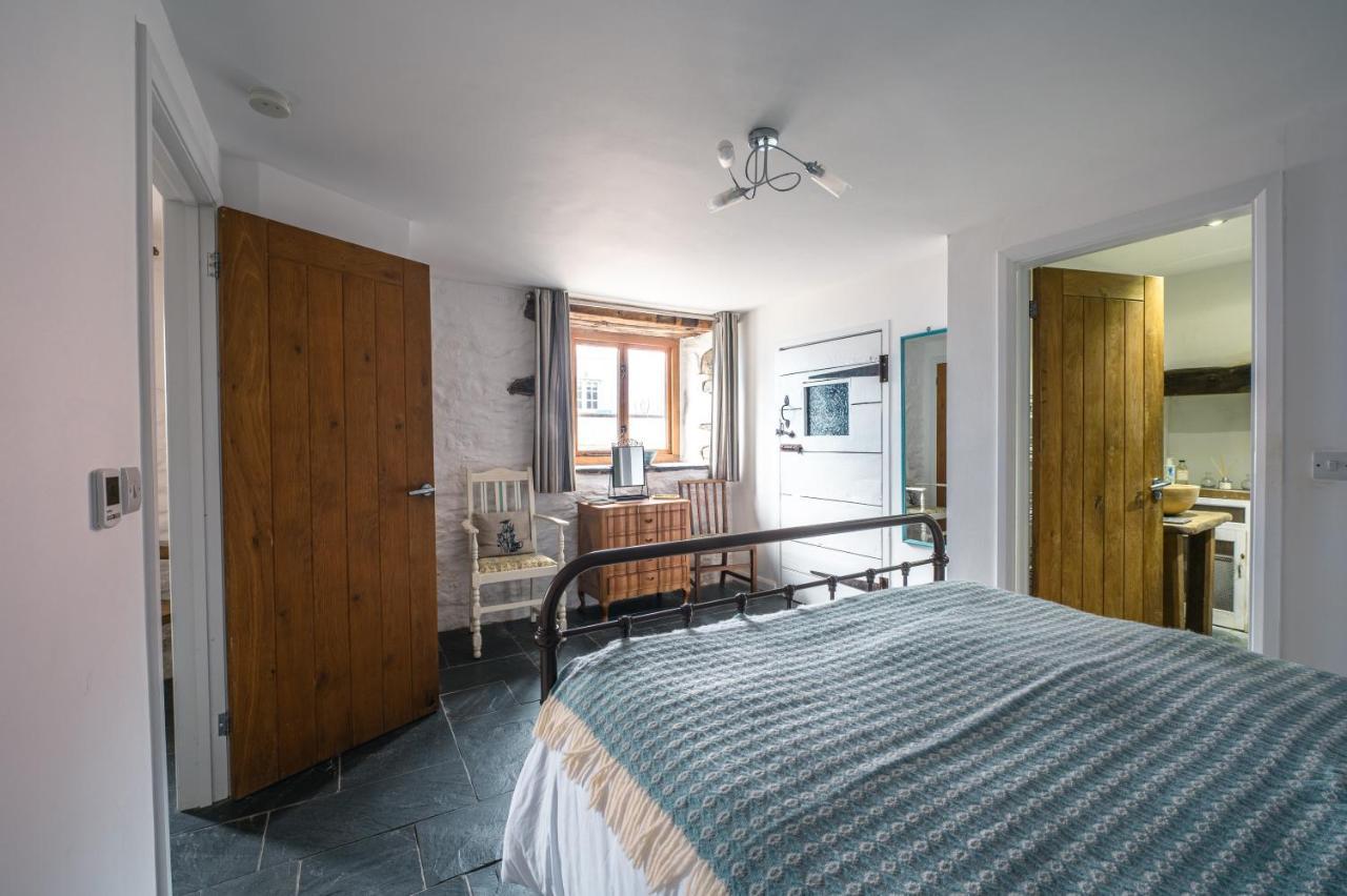 St Davids Hideaway With Roll-Top Bath & Log Burner Exterior foto