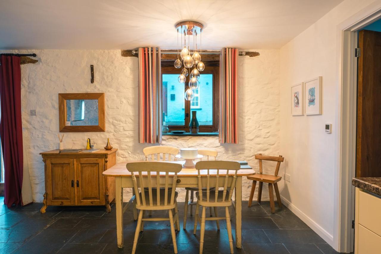 St Davids Hideaway With Roll-Top Bath & Log Burner Exterior foto